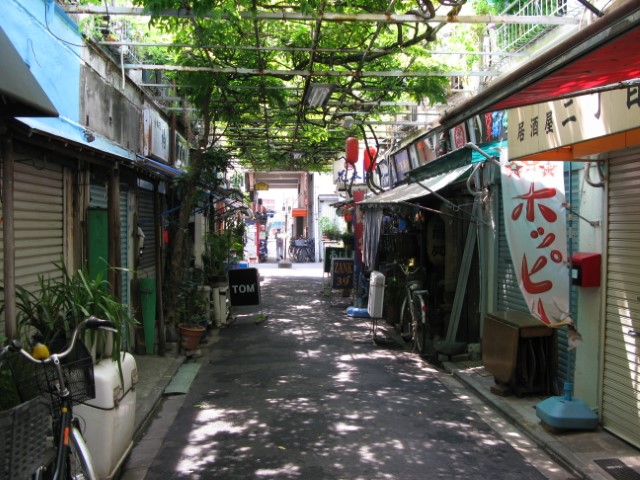 Backstreets, Asakusa